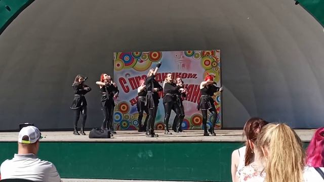 TOPiCON Шуя. COVERDANCE VanleZ – Stray Kids – ALL IN – Шуя смотреть онлайн
