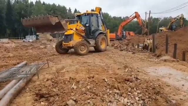 ? Сумиатовский экскаватор погрузчик JCB 3CX в работе на объекте?☁️ смотреть онлайн