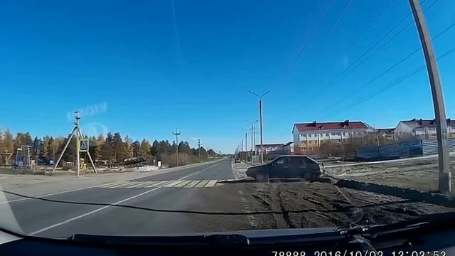 Машину занесло на скорости