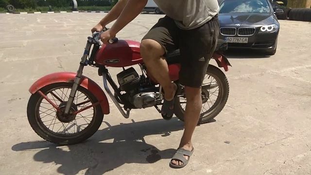 ЗАВЕЛИ МОТОЦИКЛ МИНСК ПОСЛЕ ДОЛГОГО ПРОСТОЯ !!! смотреть онлайн