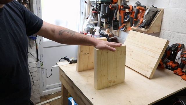 One Handed Maker Challenge - The 2x4 Step Stool смотреть онлайн