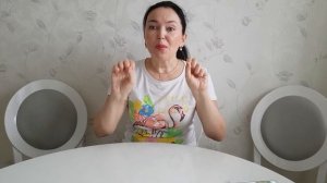 Музыкально-ритмическая игра "Бежали бегемотики..."