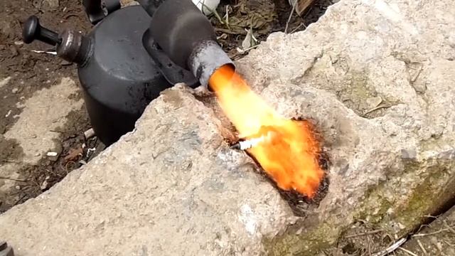 Сопло для пескоструя (как достать сердечник из свечи зажигания) смотреть онлайн
