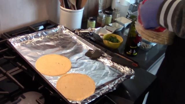 Easy Chicken Tostadas & Art Serna Interview #tostadas #mexicancuisine смотреть онлайн