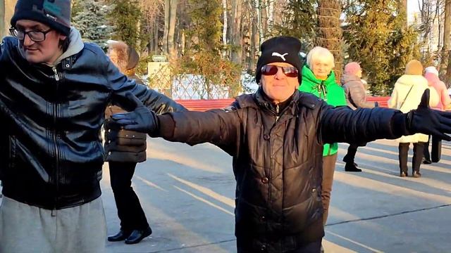 НАТАШКА!???/ТАНЦЫ В ПАРКЕ ГОРЬКОГО ХАРЬКОВ ФЕВРАЛЬ 2022 смотреть онлайн