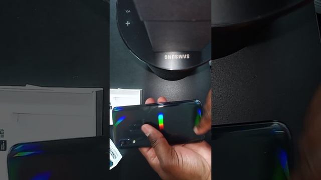 Déballage Unboxing Samsung Galaxy A40 смотреть онлайн