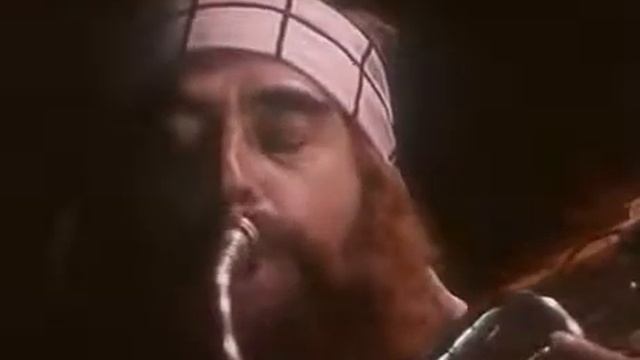 ЭТО ПРОСТО ПРАЗДНИК КАКОЙ-ТО! смотреть онлайн