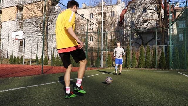 СУПЕР УПРАЖНЕНИЕ на ТОЧНОСТЬ И ТЕХНИКУ ПЕРЕДАЧ! ШКОЛА ПЕРЕДАЧ в футболе! обучение смотреть онлайн