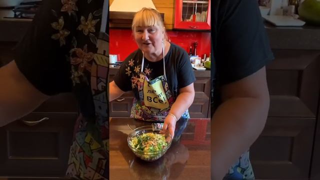 Котлеты мясные с кабачком и с начинкой смотреть онлайн