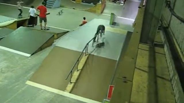 Eric's random skate vid .wmv смотреть онлайн