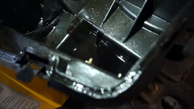 BRP 650 G1 при перевороте поссало масло из воздухана смотреть онлайн
