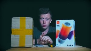 Колонка JBL BoomBox за 3 000 РУБ. против JBL BoomBox за 20 000 РУБ. - Китайцы УДИВИЛИ..