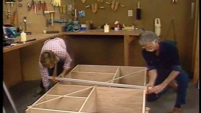 Bookcase Project - Original Woodworking Bookcase Plan & Design 2 смотреть онлайн