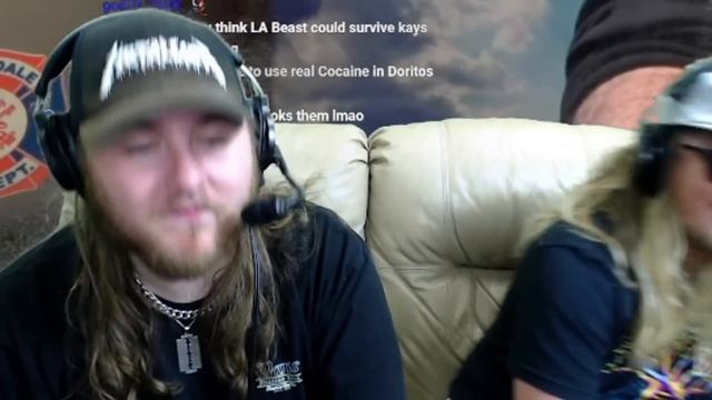 Soup REACTS to man EATING 20 year old Doritos смотреть онлайн