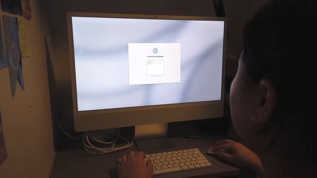 I Bought the New iMac 24"!! Unboxing + Review ? смотреть онлайн