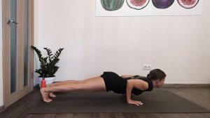 Переход Собака мордой вниз -- Чатуранга -- Собака мордой вверх