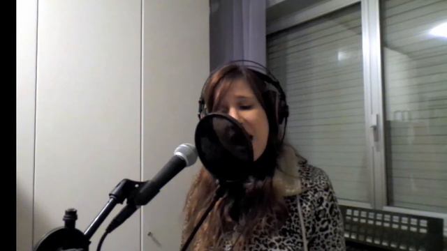 "Winter" Cover Luisa De Rose смотреть онлайн