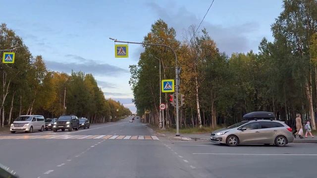 Мончегорск ОСЕНЬ | ПОЕЗДКА ПО ГОРОДУ | ПРОСПЕКТ МЕТАЛЛУРГОВ | МУРМАНСКАЯ ОБЛАСТЬ СЕНТЯБРЬ 2023 смотреть онлайн