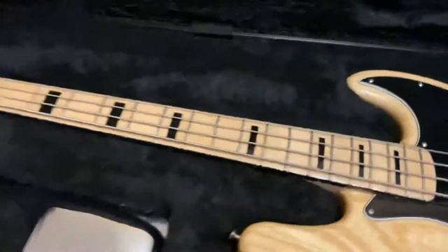 Fender avri 75 смотреть онлайн