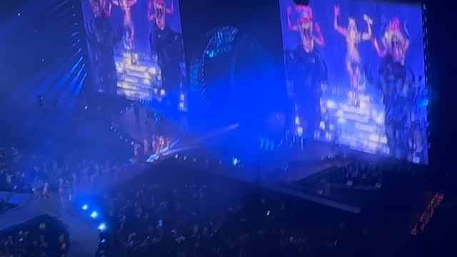 I SAW BEYONCÉ (& MEGAN) IN HOUSTON, AT THE RENAISSANCE WORLD TOUR | VLOG смотреть онлайн