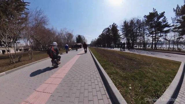 Очередная моносходка в Новосибирске. Моноколесник на топ Николе. Прыжки на Шермане. смотреть онлайн