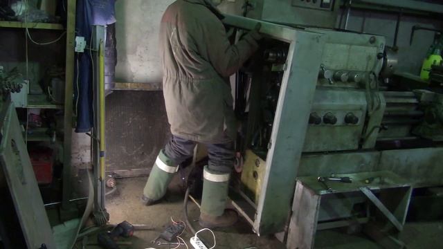 16К20. Ч.2. Ремонт коробки скоростей станка. Разбираю переднюю бабку. смотреть онлайн