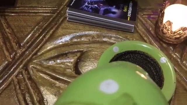 Что случится вскоре. Гадание на кофейной гуще и картах таро на события ближайшего будущего. смотреть онлайн