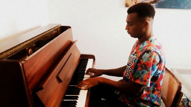 Family Guy Intro theme - Piano смотреть онлайн