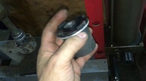 Opel Astra H (Zafira) - Замена сайлентблока.