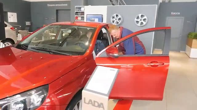 День сервиса LADA. Как правильно обслуживать свой автомобиль? смотреть онлайн