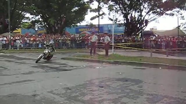 CARRERAS DE MOTOS VILLAVICENCIO 4 WILSON C смотреть онлайн