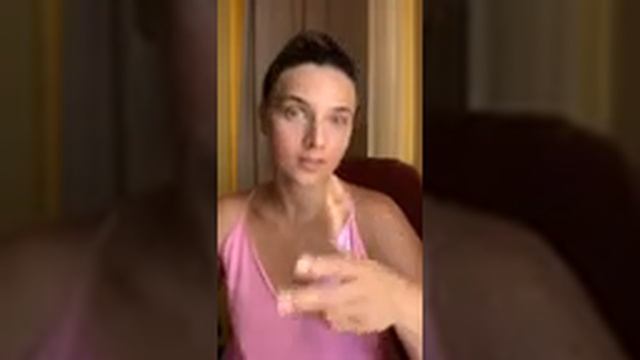 Как не морщится на солнце. смотреть онлайн