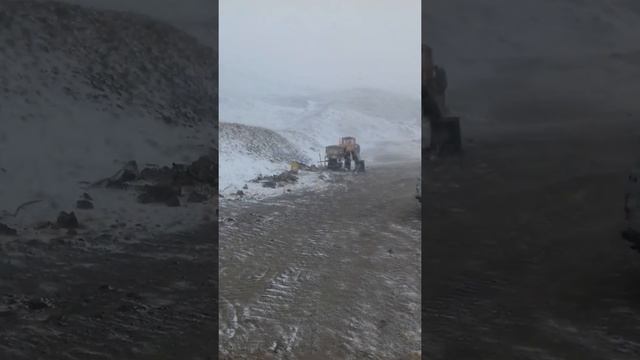 Буровики Работа на Буровой в Горах Тырныауза смотреть онлайн