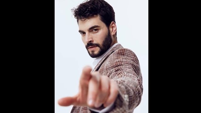 Akın and Ebru swam in a river together for a commercial film! смотреть онлайн