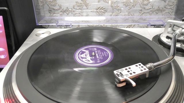 Les Paul and Mary Ford: It's a lonesome old town. (1952). смотреть онлайн