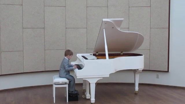 П. Чайковский. Старинная французская песенка. Арсений Уваров смотреть онлайн