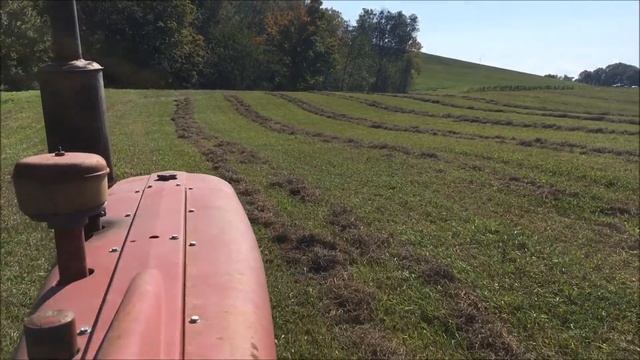 Farmall 450 Baling Hay смотреть онлайн