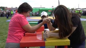 Зрелищный женский армрестлинг. Чемпионская встреча. Сабантуй.  INCREDIBLE FEMALE ARMRESTLING