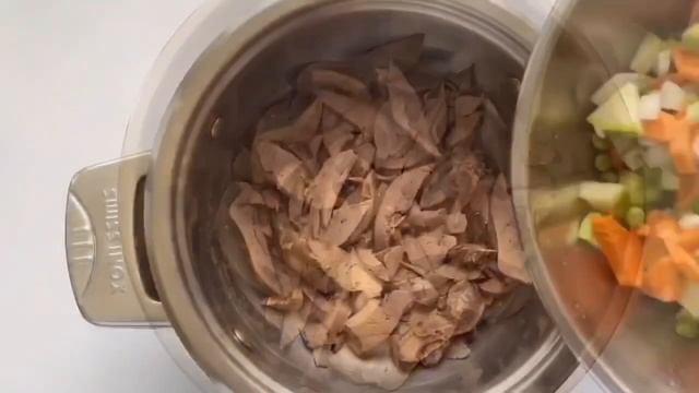 Как приготовить печень. Тушеная печень с овощами. смотреть онлайн