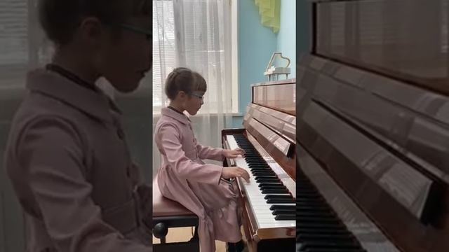 Лысенко Дарина 1 класс. " Танец хрустальных колокольчиков". смотреть онлайн