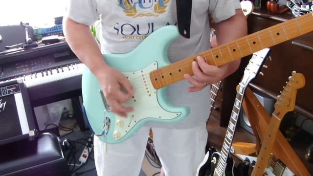 Surf Green 50's Classic Series Fender Stratocaster смотреть онлайн