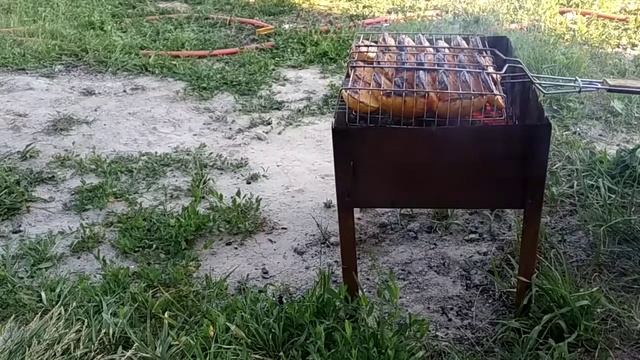 Жарим шашлыки и картошку на мангале. смотреть онлайн