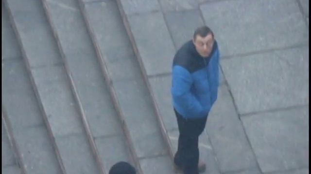 Демонтаж памятника Ленину, Киев, завод Арсенал 27 февраля 2014 смотреть онлайн