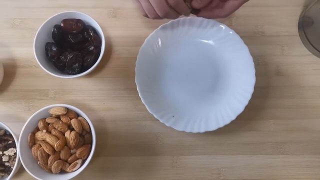 САМЫЕ ПОЛЕЗНЫЕ КОНФЕТЫ смотреть онлайн