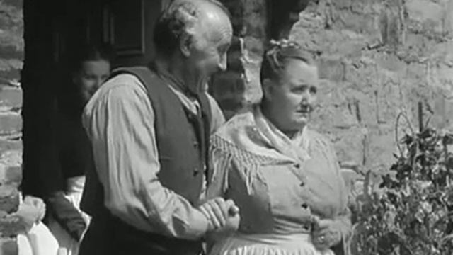 The villagers show that they have forgiven Gwilym смотреть онлайн