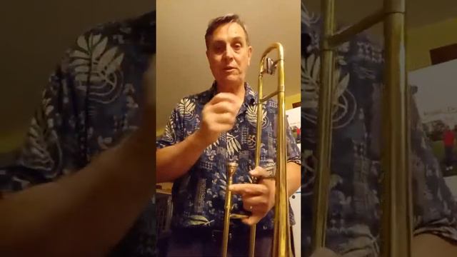 Get this Great Holton Collegiate Trombone смотреть онлайн