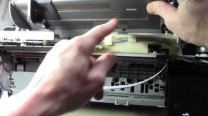 Принтер не печатает,застревает бумага