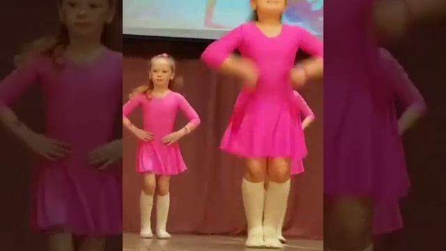 танец Барби. Хореограф: Малых Александра Юрьевна . декабрь 2018г. смотреть онлайн