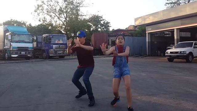 Ed Sheeran - Shape Of You Siblings Dance | Ranz and Niana смотреть онлайн