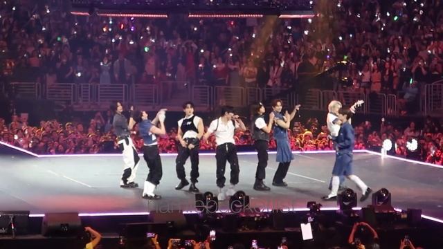 STRAY KIDS (스트레이 키즈) - Super Bowl | KCON LA Day 3 20230820